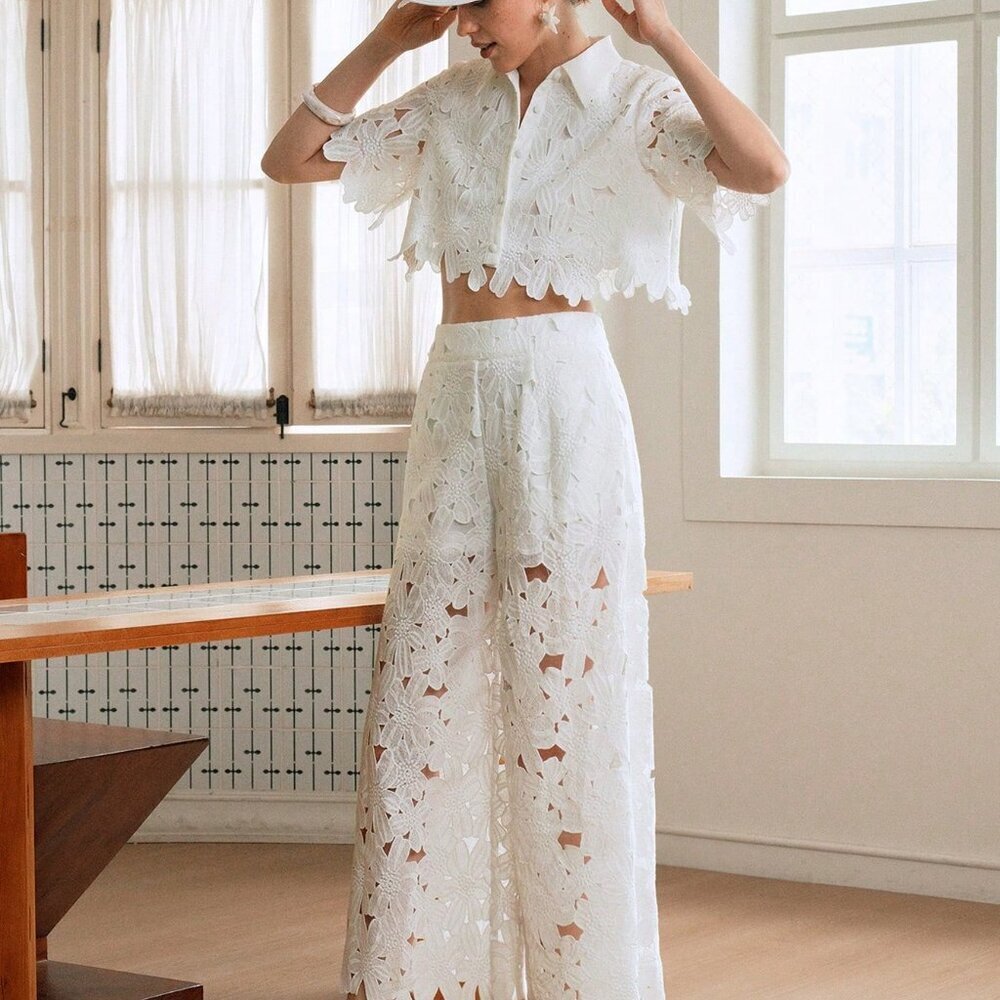 White Preppy Women's Woven Embroidered Short Sleeve Crop Top Pants Set - Picture 6 of 8